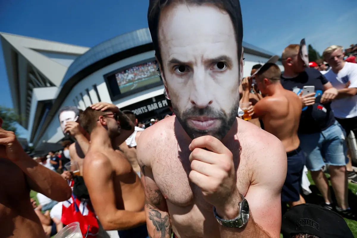 57f5e6773cb7f70ec47c2de983d1e9d5