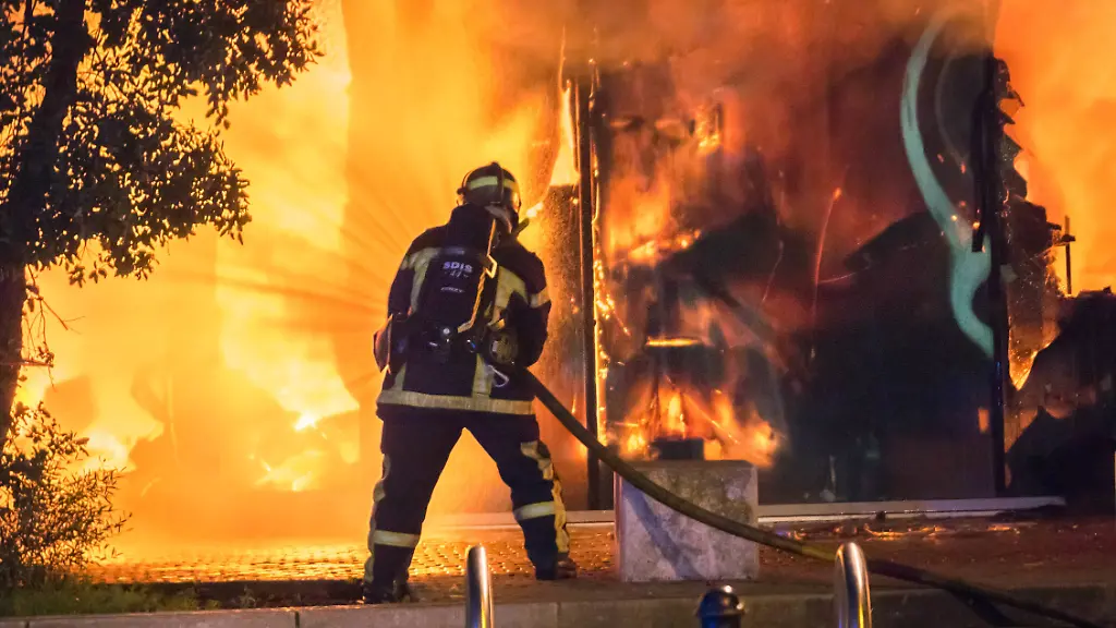 e770d2ed6bfef5f92cae842f6abe6e98