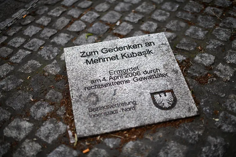 9e86f9eff1f785e99f301c2abf4aeb62