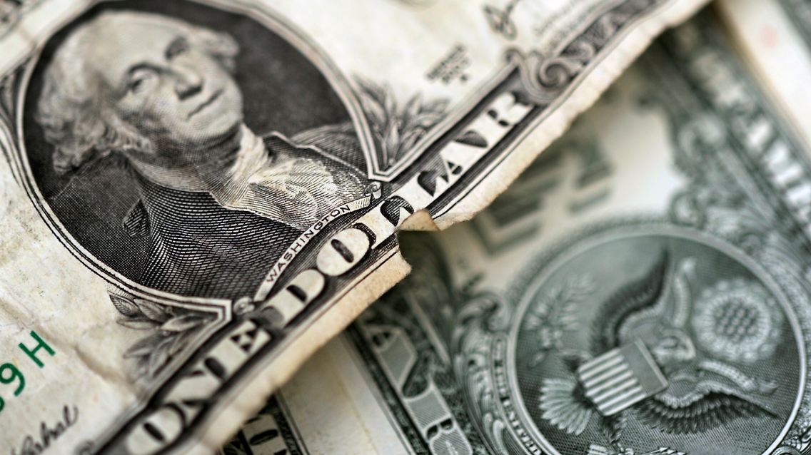 Es muss dringend Geld in die Kasse und gespart werden.