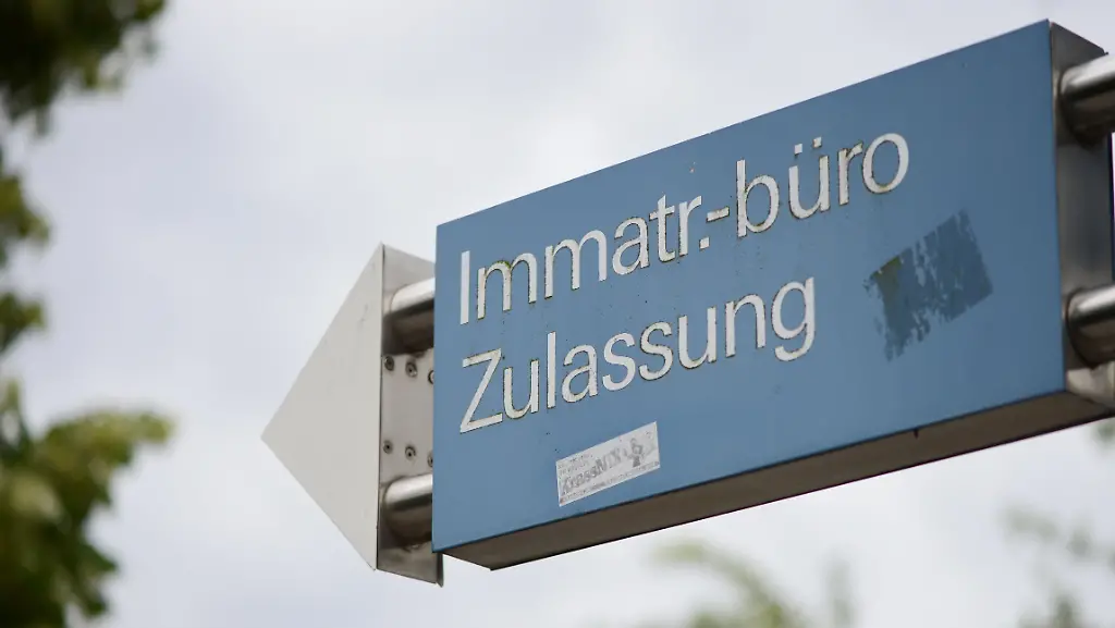 In-Richtung-Zulassung-Immer-weniger-Studiengaenge-an-deutschen-Hochschulen-sind-mit-einem-Numerus-Clausus-belegt