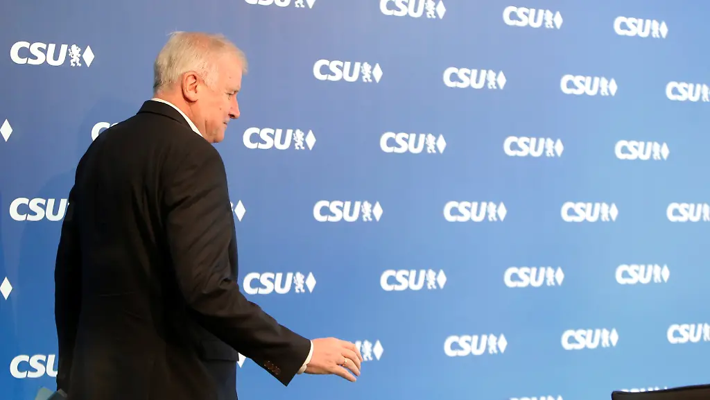 7a9e2d9cfa880aa16ee17e56ee1b9aea