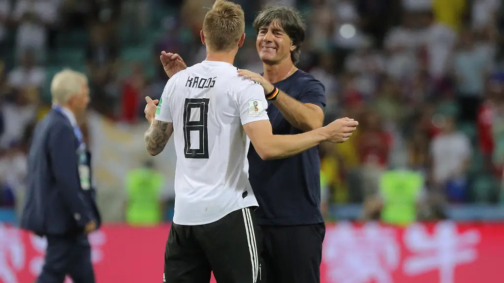 d4e276c086e8345d31e0fa0b64a5d233