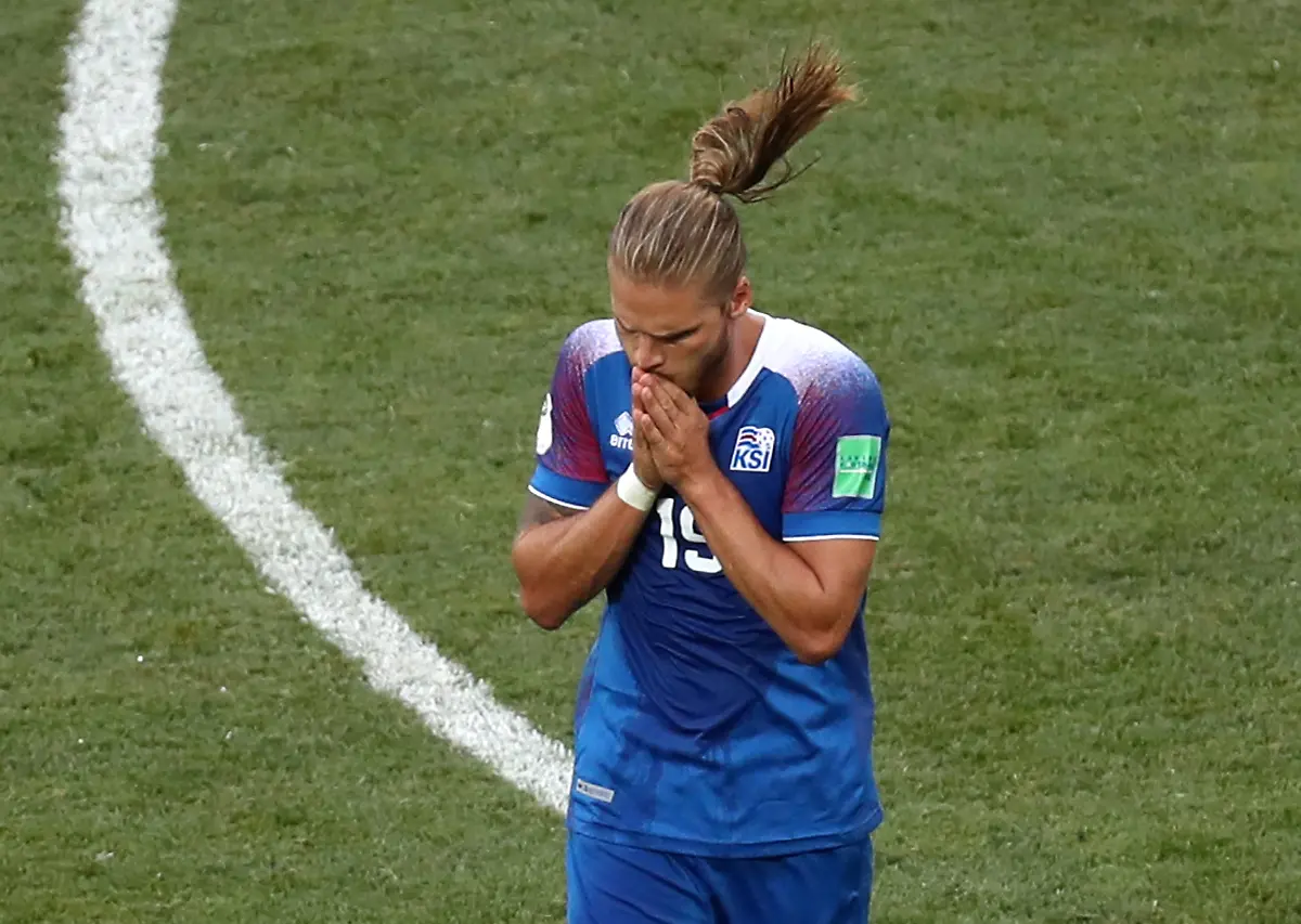 6946805e046b2d227e27b45b02ede2fd