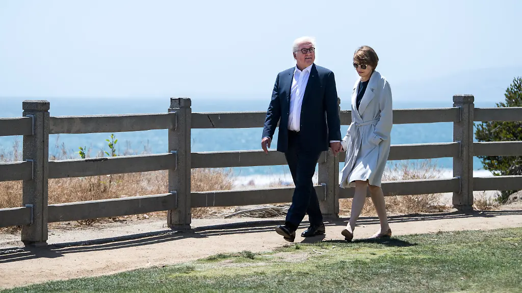 7bcbd7e6af90d03230434ee93079b6d9