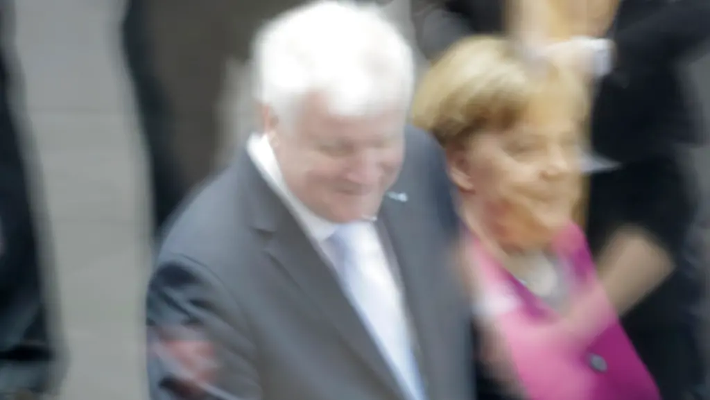 0241fd26a6ad9aead4cdc9ddb7682096