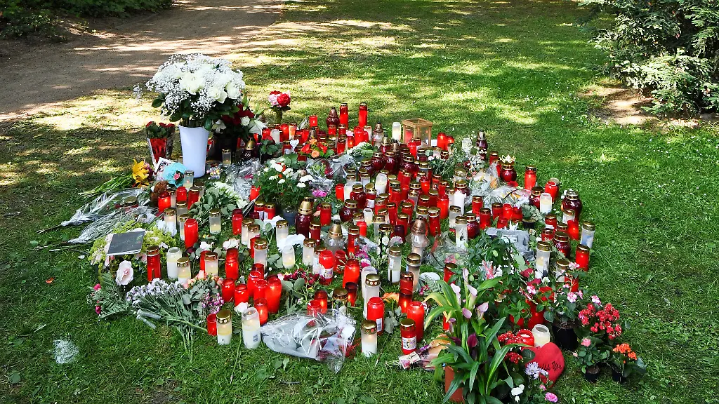 ebac8368d3213cfcb9555744959853b8