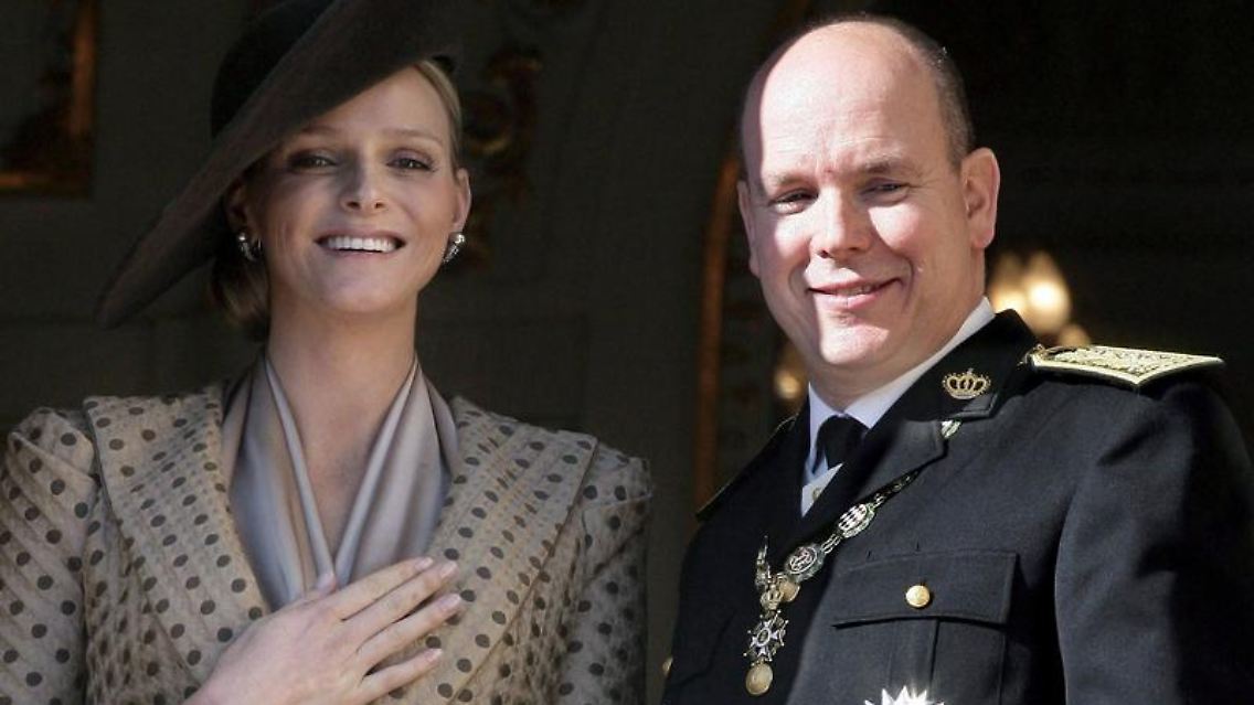 Fürst Albert und seine Verlobte Charlene Wittstock - der Countdown läuft. Nach Großbritannien bereitet sich nun Monaco auf seine große Traumhochzeit vor.