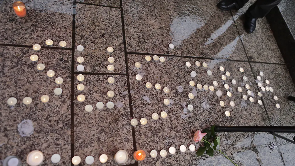 0fceb6c5edc49cccbf7f1a171419c102