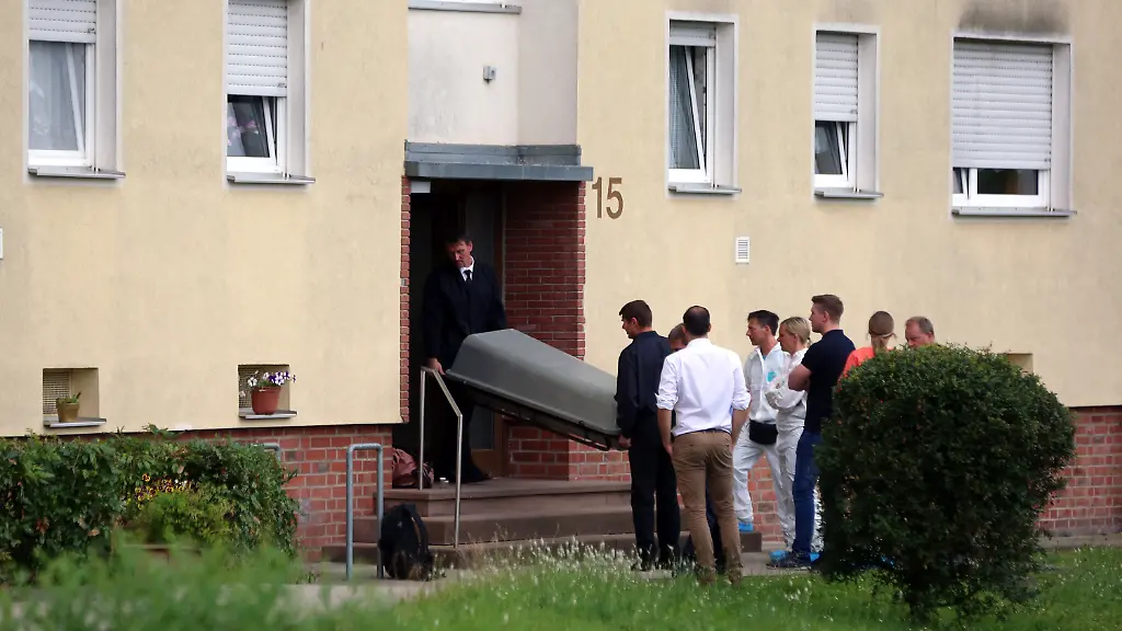 87e11f06a6556933bd3fcff2cb1c9e63