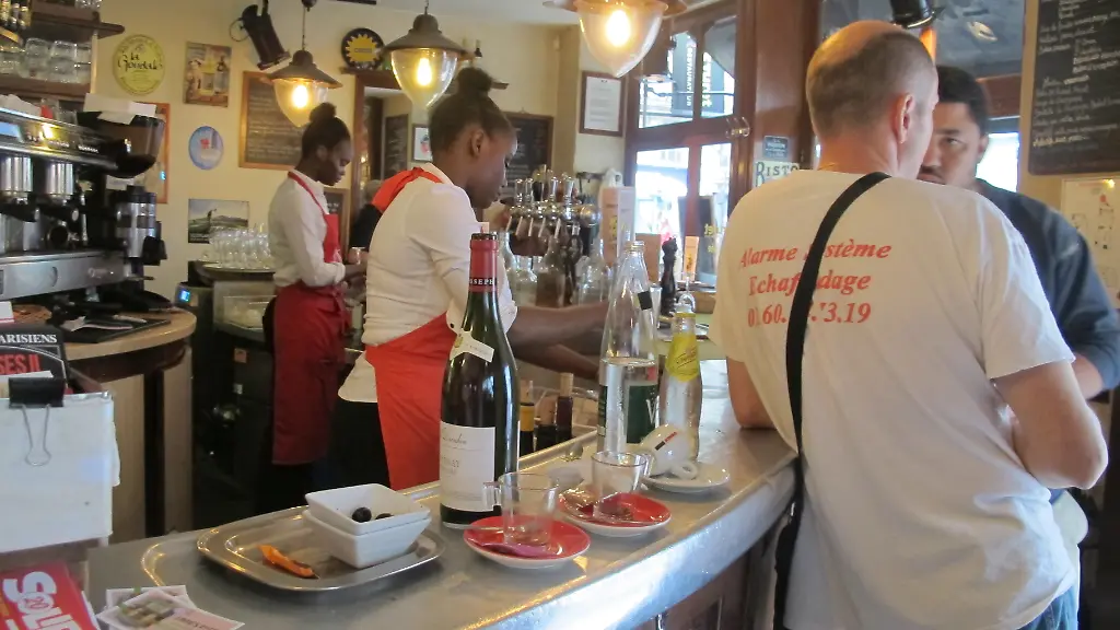 Tresen-Kultur-Die-Einzigartigkeit-der-Pariser-Bistros-soll-durch-den-Weltkulturerbe-Status-geschuetzt-werden