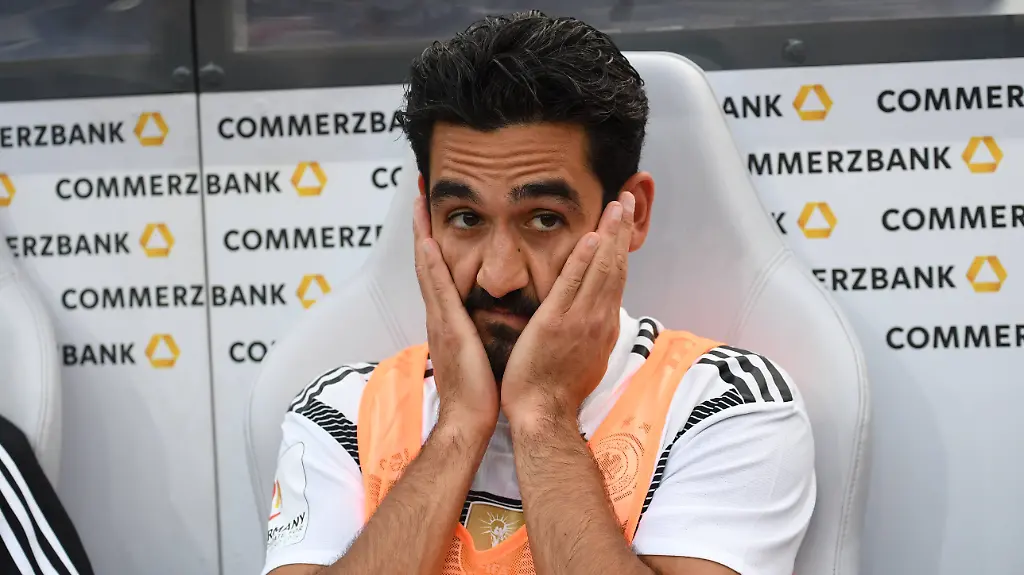 3707c726850b9eb7f6faf6793fe4553a