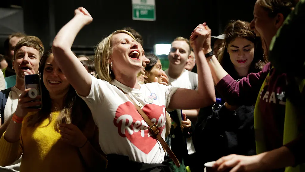 176376d4fa377f4db5eb47c08b3c5614