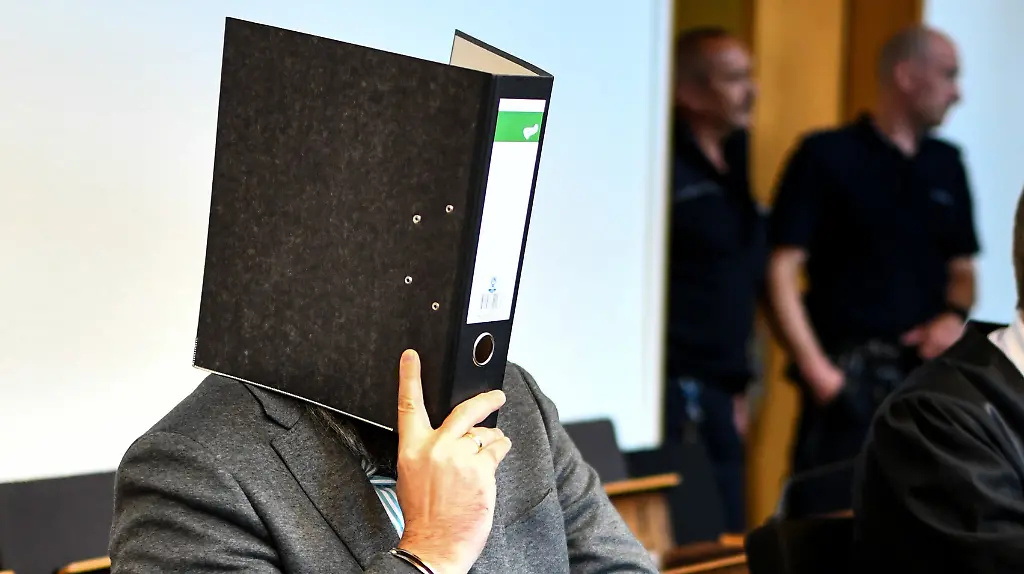 03541fd6e88fe4b584a85ec8d5f8633b