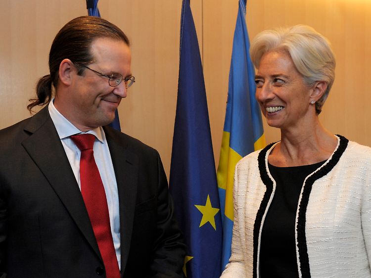 Mit Zopf und Überschuss: Anders Borg (links), hier mit seiner Amtskollegin aus Frankreich, Christine Lagarde.