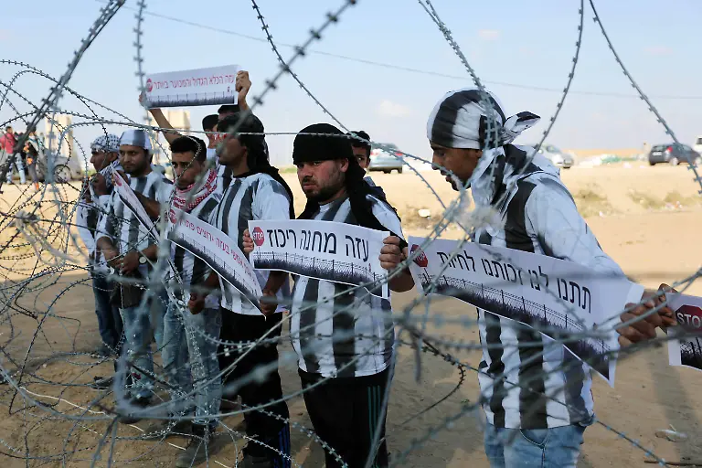 7031046cb0554ee672c66049b658f28e