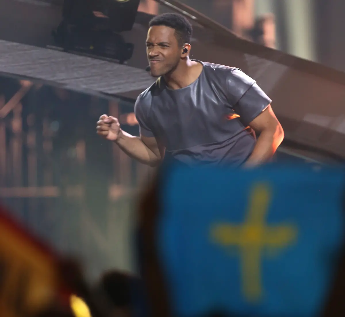 bce6aeaf5b672cd8bd2f2602b4f70e56