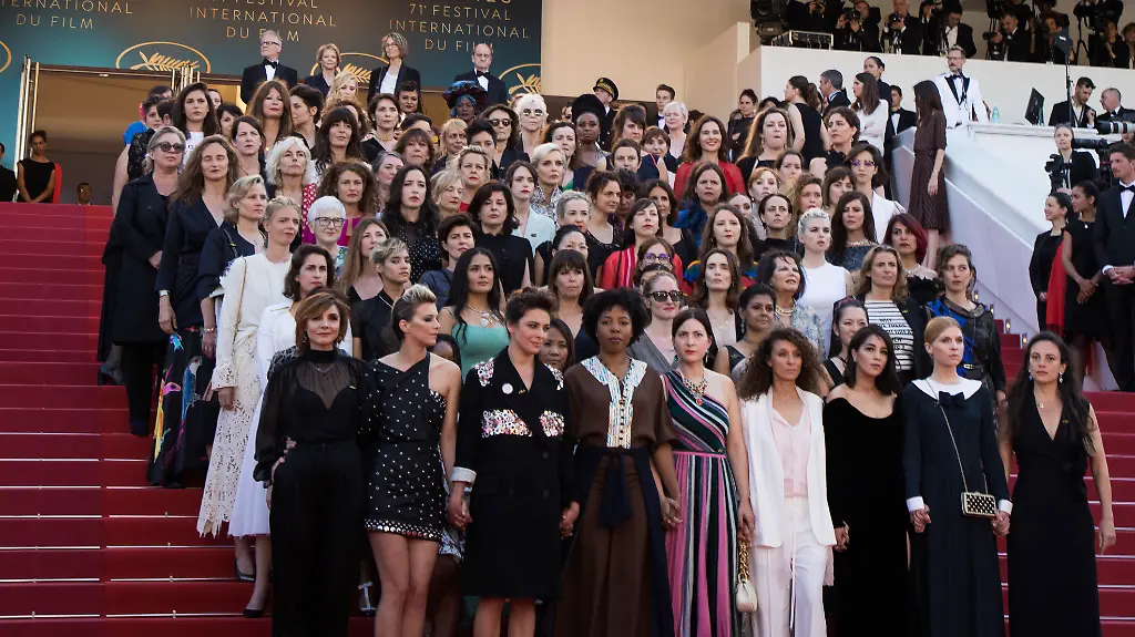 d17da712014bf397475292e844a87481