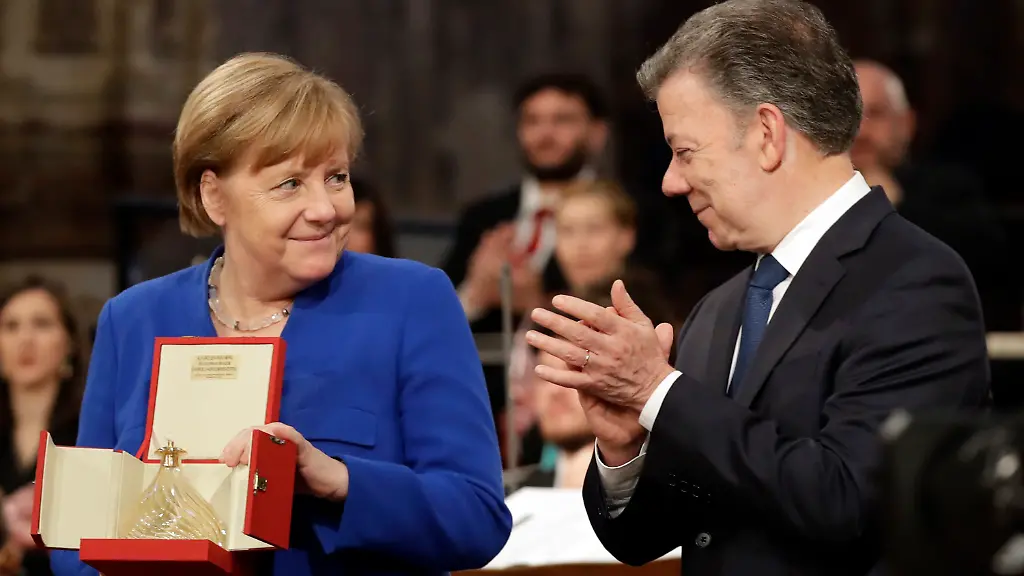 4d081fdae8e64d26204efadee8a0fb8d