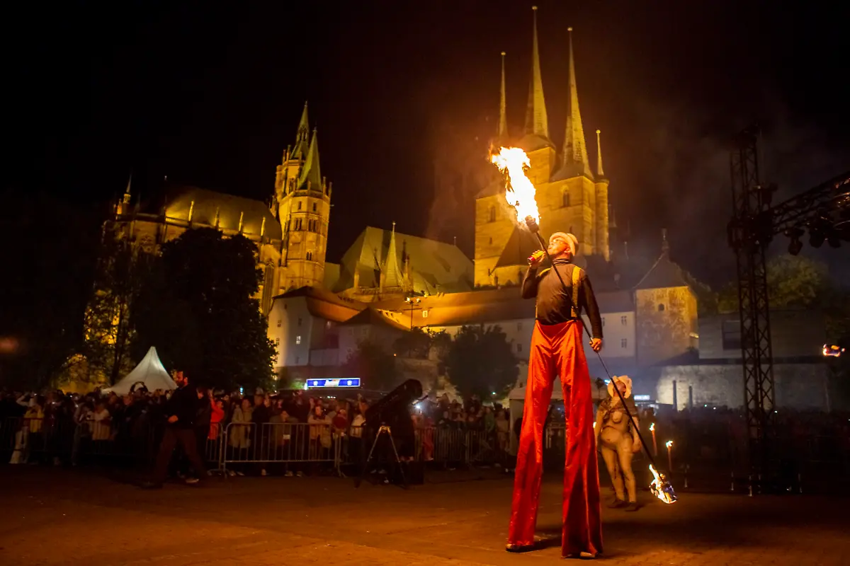 eb548b7b6ae3d5af9d83f2b46d94a651