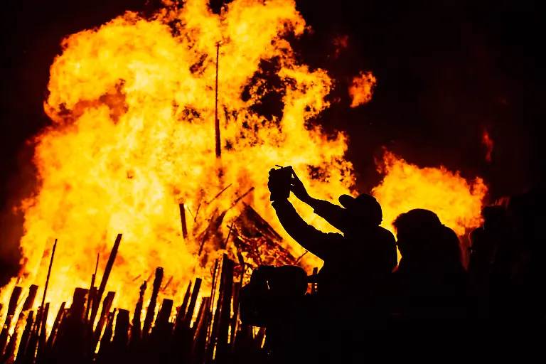 ea5f99ac0125ab0ddc82d7cd9be11334