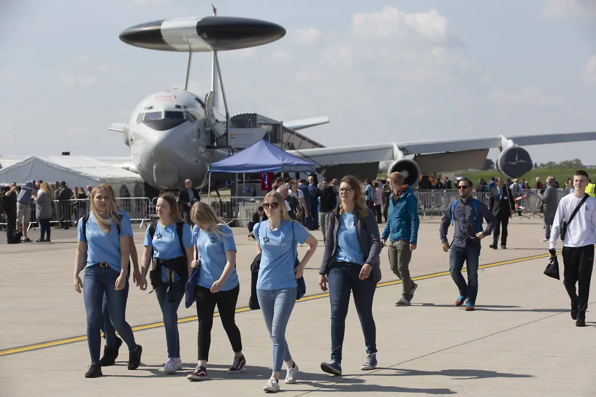 819459b793ab1dc2fd09543a1f8a43b1