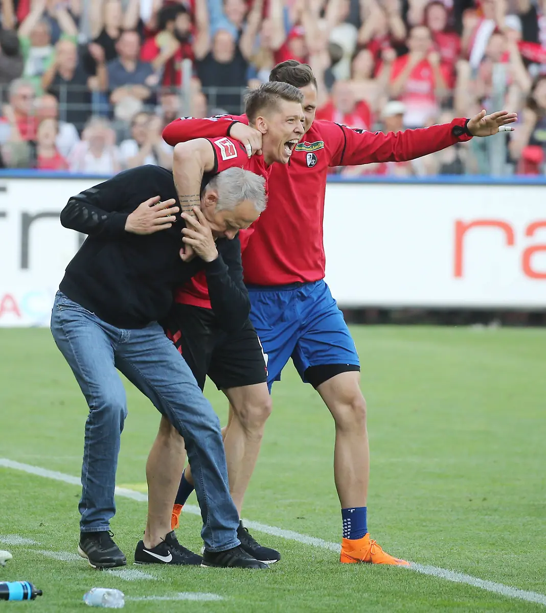 52c28ca3c09af7058fda1894581740f3