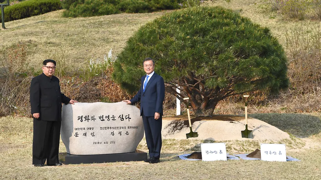 93558718eb110bb7da391f759aee4d8d