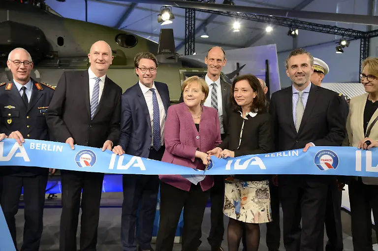 7a5ac53f3e5a7744f3e7a8c728d8a3f1