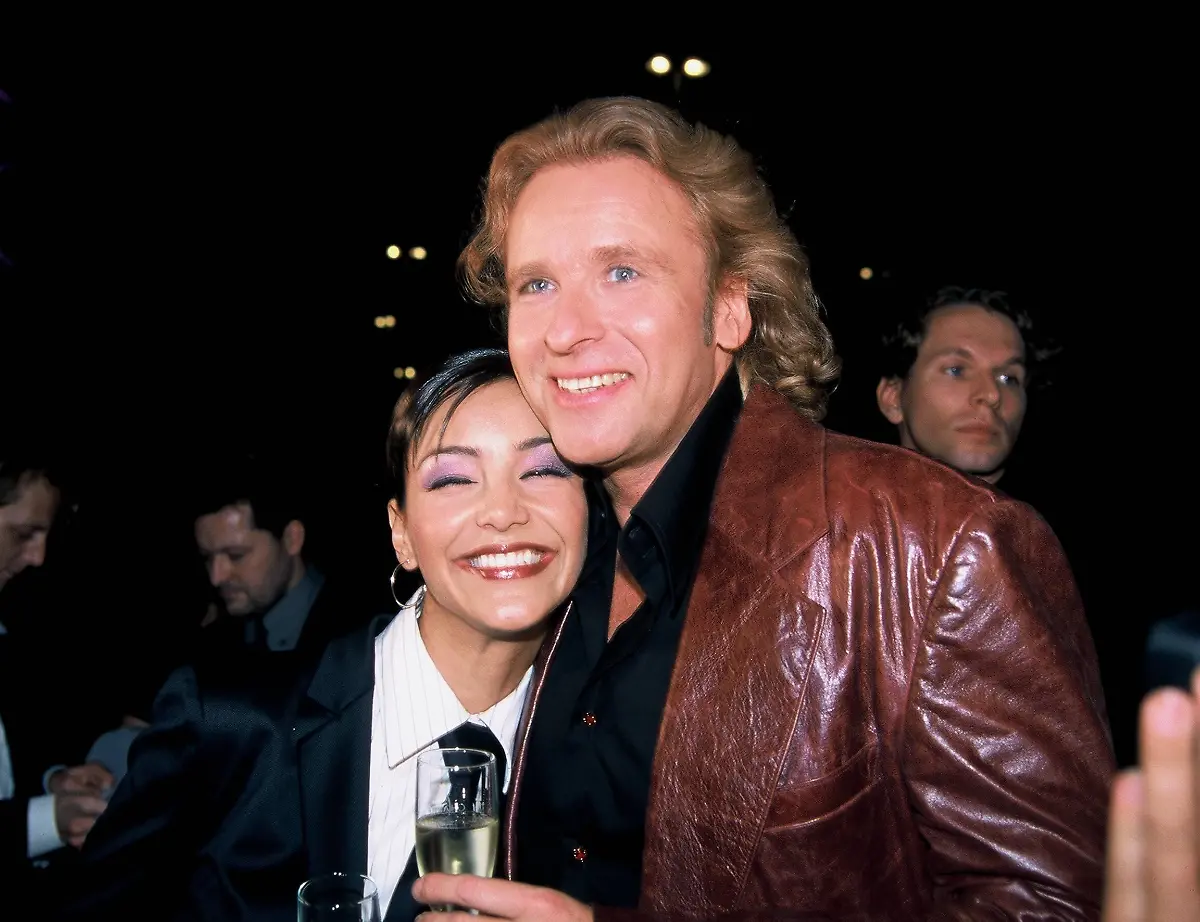 b581e69fb8c17625959723a095aea5bc