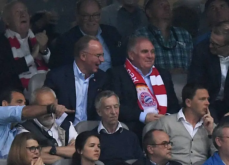 261f45f423d23e6a5e3d26fd25087bf5