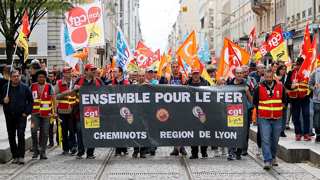 d34ea063332dc1b4bc1eda135cb379d7