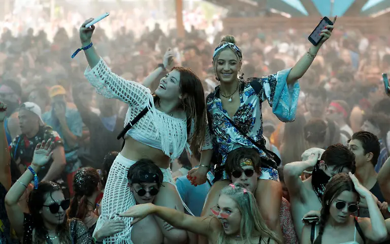 d6405019fe73ccbcb964e163ae796999