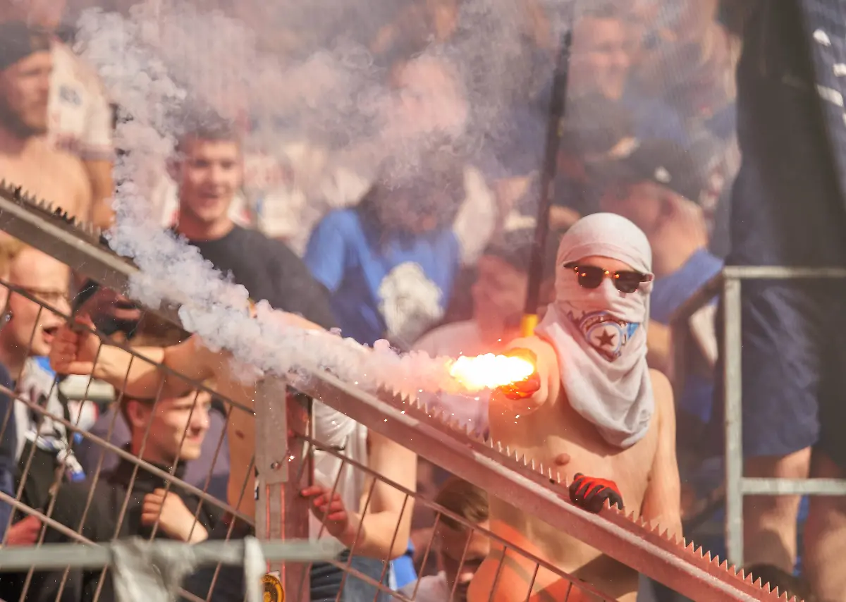 ea594c9e085a1f1e39d385a9a73fa77b