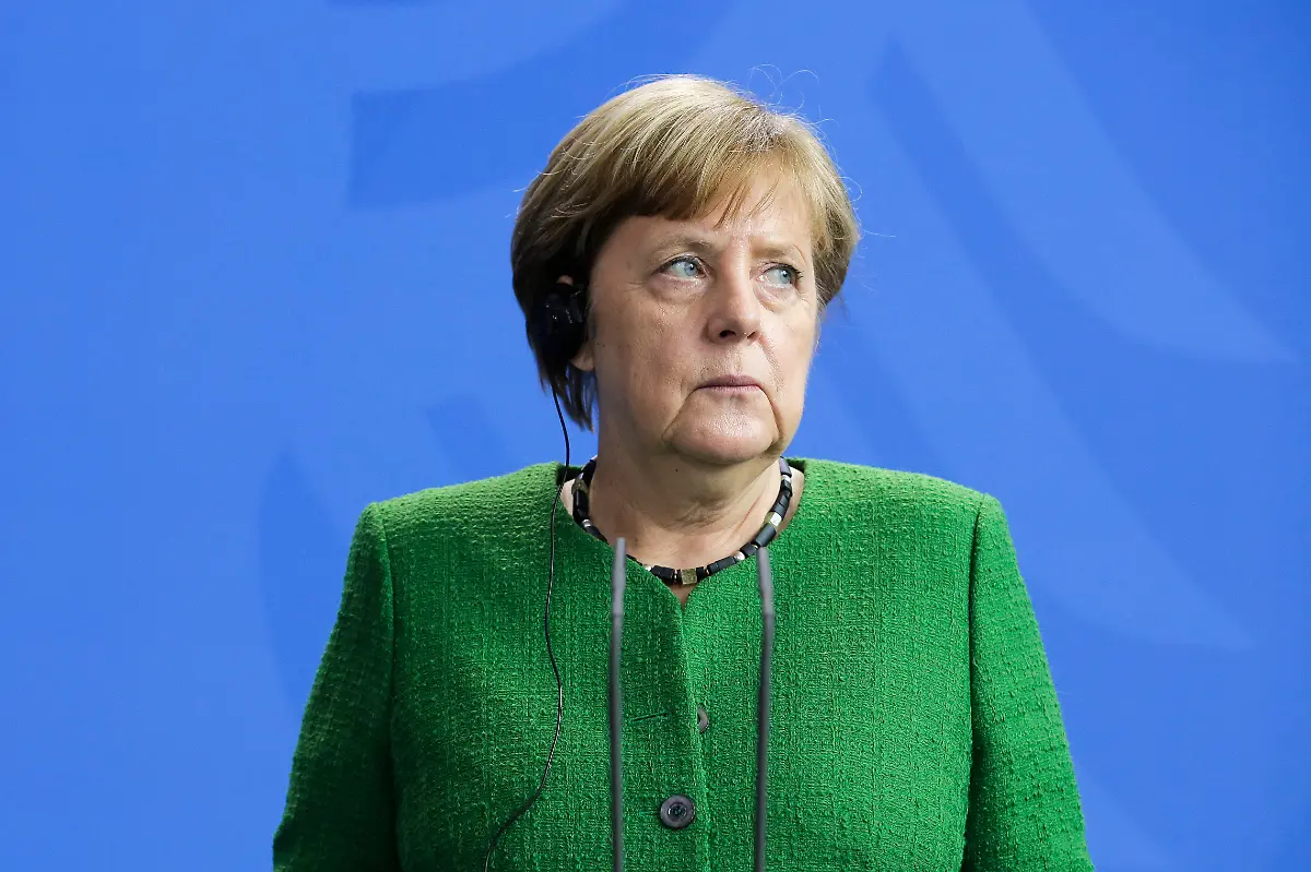 70dd9fc8929b3ca256c66b10e7119777