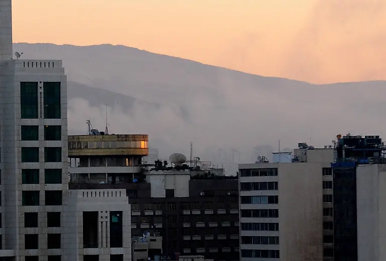 9803a2da8c2415f4e4894076936141be