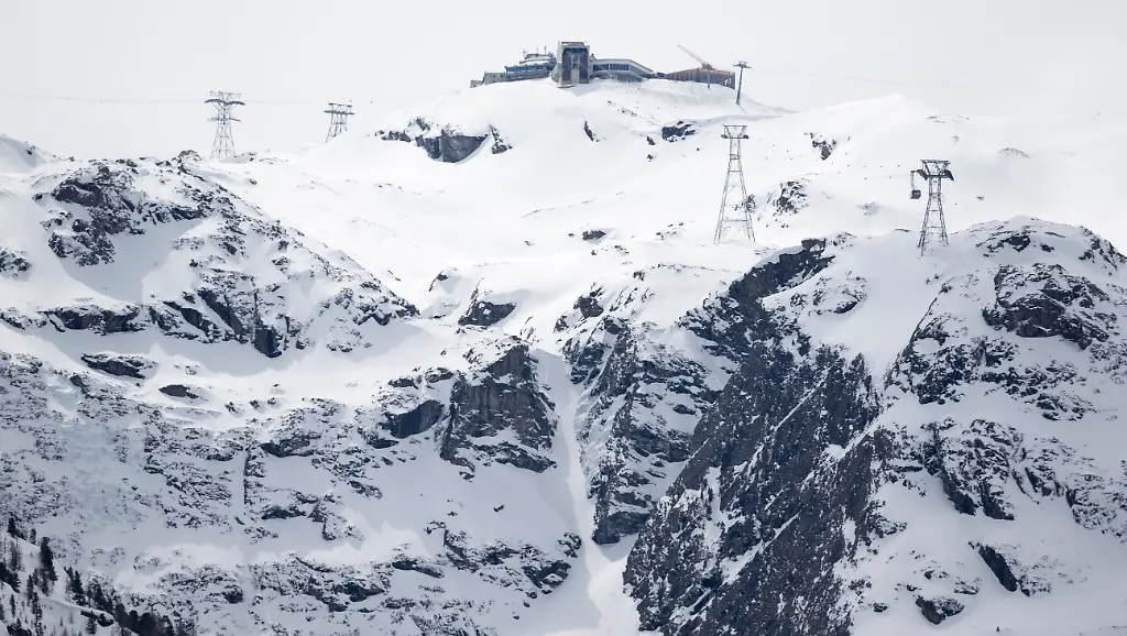 0136eac90033f1cb80cea96980675a74