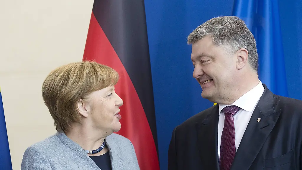 09b744e1ba8ff788a5a3318115c01486