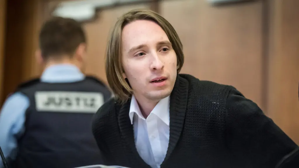 49e7c384f7ee80487060fc6abb4181e3