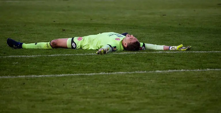 22183e7f6cce0ab69eb41d20f1dc31d4