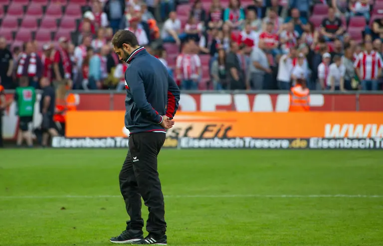 978943218f5b0bb05e744175a405b2a1