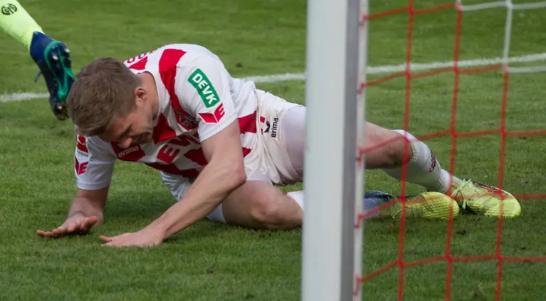 aaf04c293d9449a1c7615ceb7ff3194f