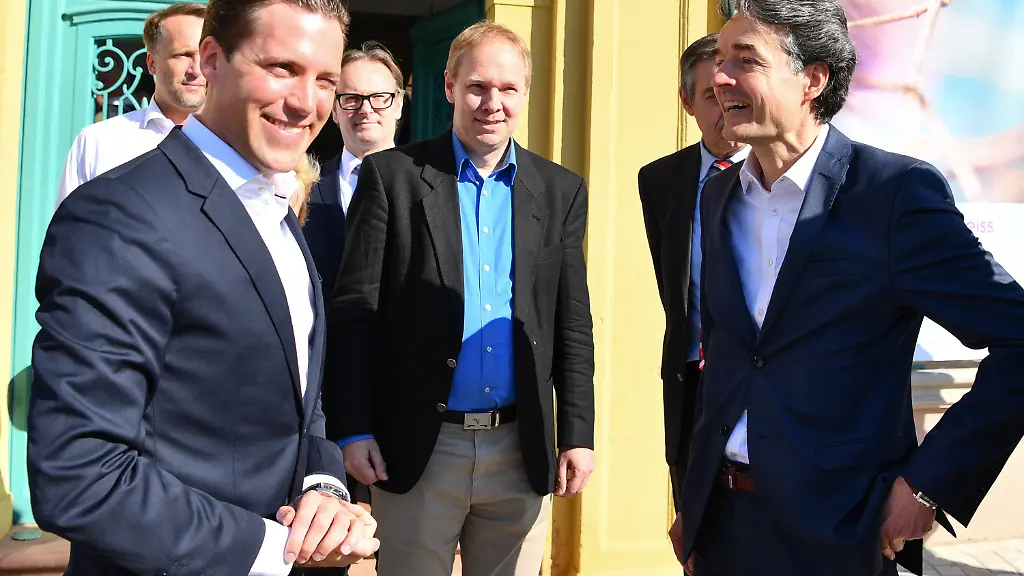 Mit-einem-Konservativen-Manifest-wollen-unionsinterne-Kritiker-um-Alexander-Mitsch-rechts-die-CDU-wieder-rechts-der-Mitte-verorten