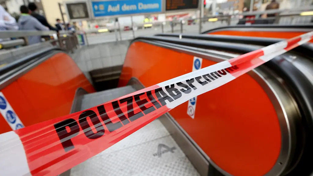 84ed58bde8f3d2b4bb9b81e34d9eb570