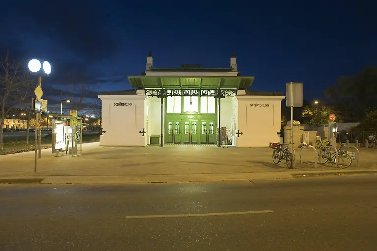Stadtbahnstation-Schoenbrunn-2