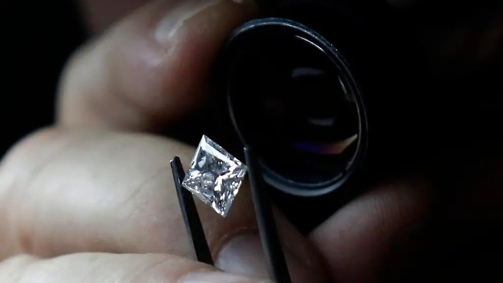 2724e6c83d9bd32241951b0d13c4230f