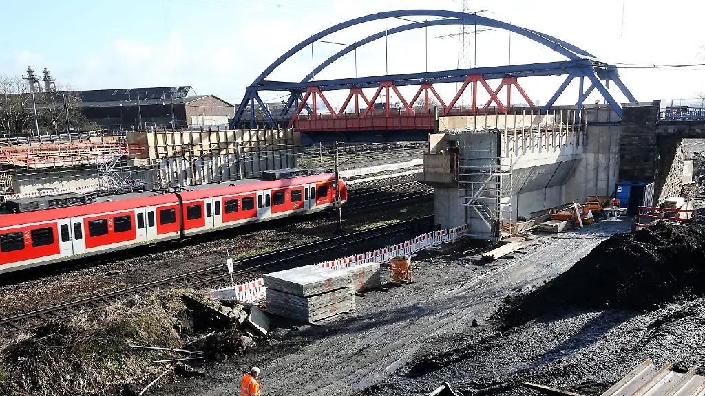 d7022e8925e592c4edb92538e3e8dd7f