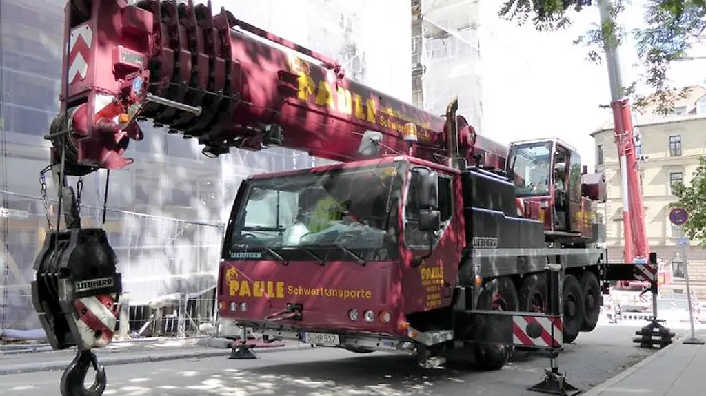 299a2a28370fd3e9da8aa7b47ba38df5