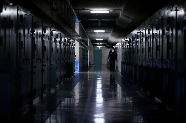 ef42ac141169e2818a4dd21132984487