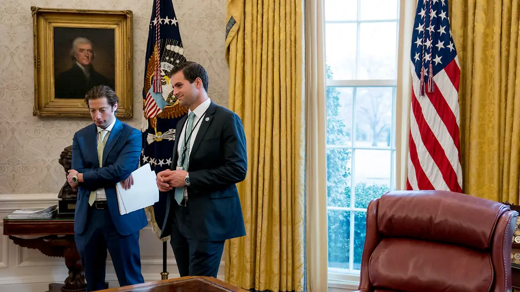 98aae2f44ef8a0dd49636c9ad9c65b55